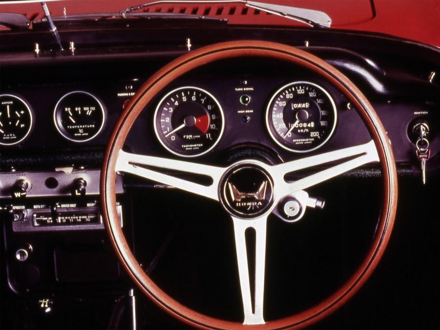  Honda S800 Coupe 1966 года  (фото 2 из 3)